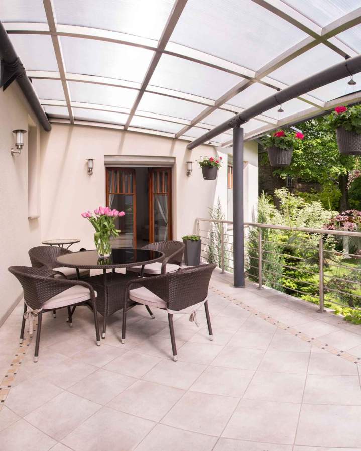 Aménagement de terrasse en céramique Montréal